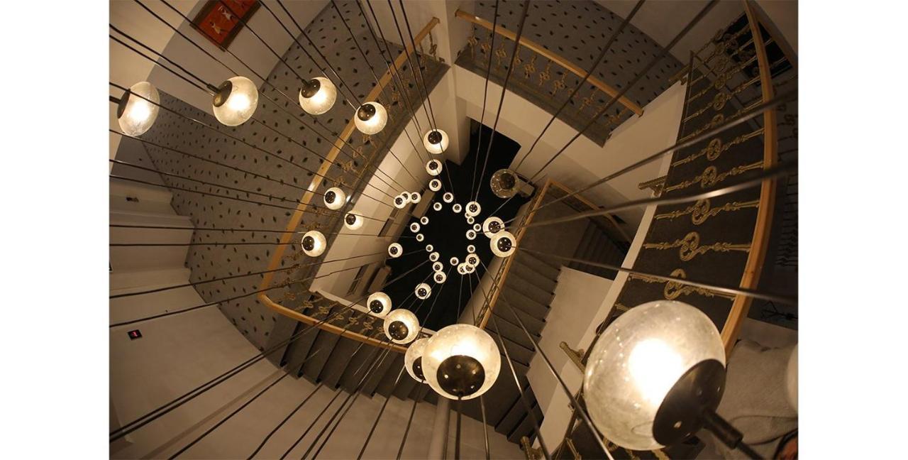 Plaza Hotel Измир Экстерьер фото